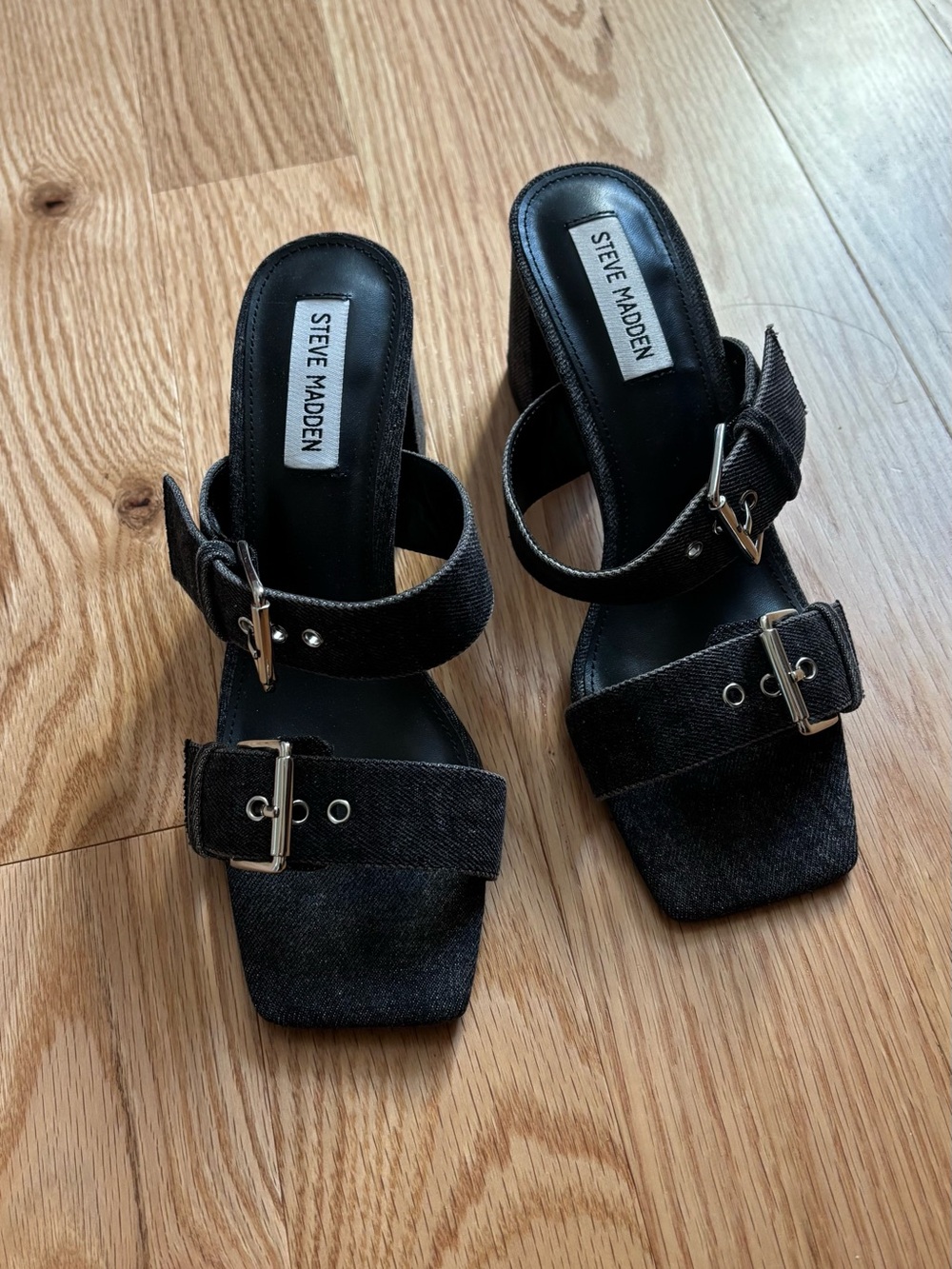 Steve Madden Black Buckle Strap Block Heel Sandals